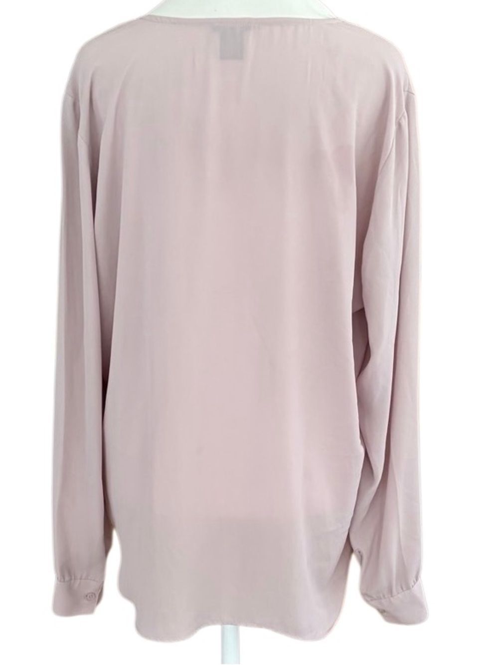Ann Taylor Lilac V-Neck Long Sleeve Blouse size L. - Picture 3 of 6